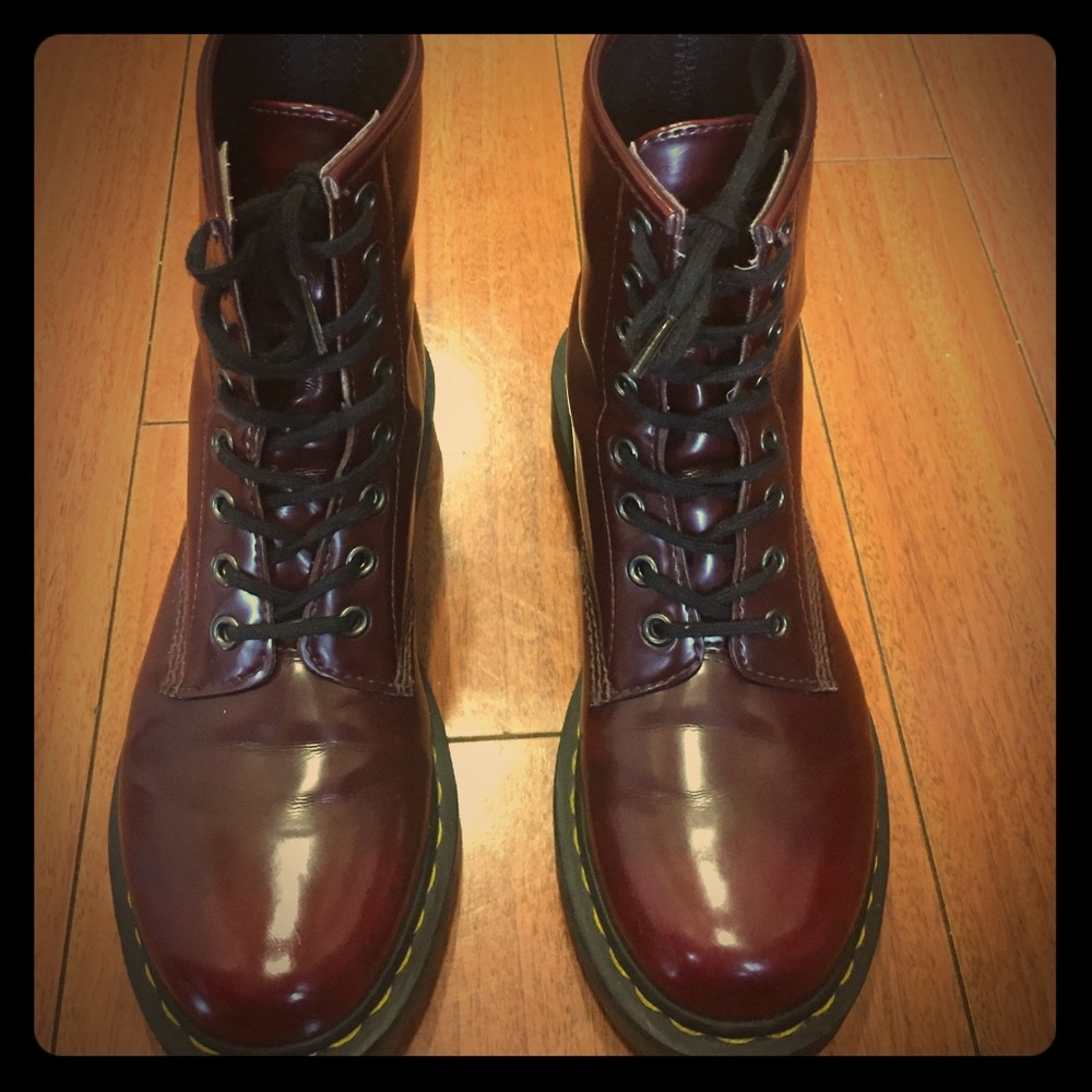 Dr martens vegan leather red boots (basically new)